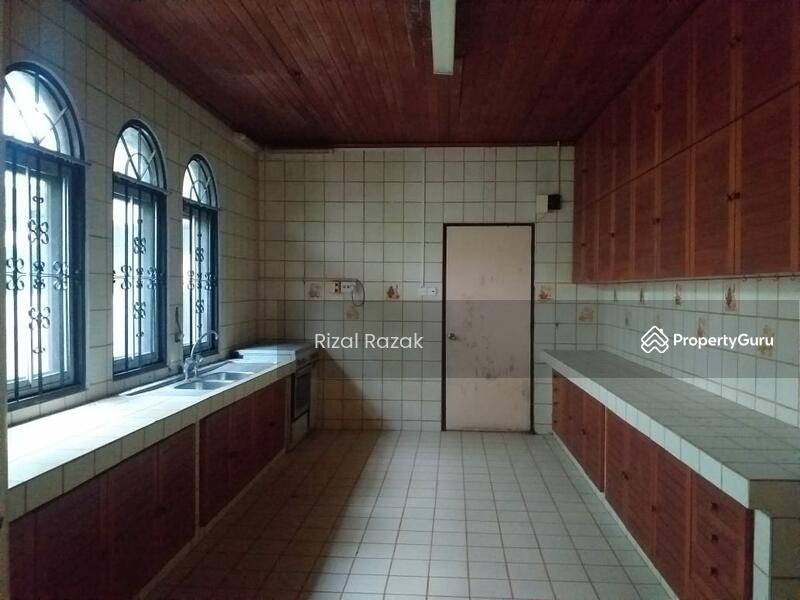 Rumah Banglo untuk Dijual di Taman Bukit Pantai (Bangsar) - Rizal Razak - PropertyGuru.com.my