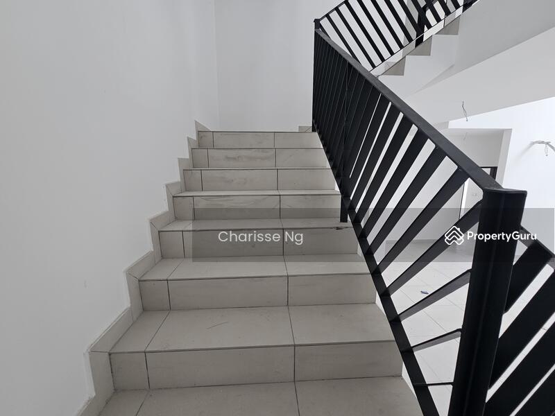 Rumah Berkembar untuk Dijual di Batu 9 (Cheras) - Charisse Ng - PropertyGuru.com.my