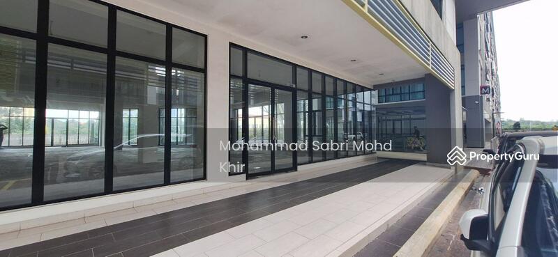 Retail Space for Rent in IOI Resort City (Putrajaya) - Mohammad Sabri Mohd Khir - Retail unit @ Block L - Ground corridor - PropertyGuru.com.my