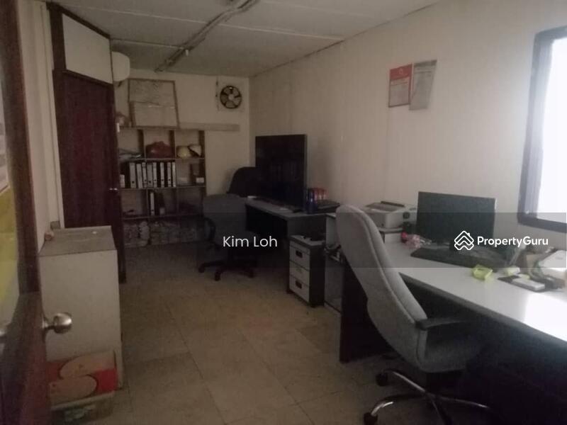Gudang untuk Disewa di Jalan Waja Kawasan Perindustrian Pandan (Johor Bahru) - Kim Loh - PropertyGuru.com.my