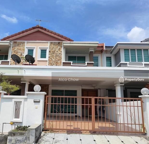 Botani Bougainvillea Freehold Hot Area Double Storey House For Sale