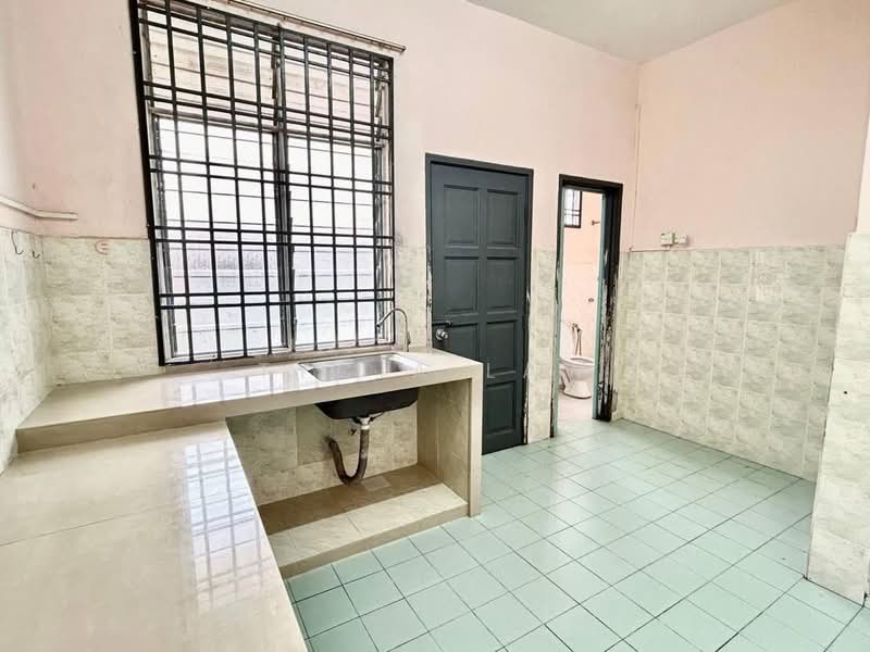 Rumah Teres 1.5 Tingkat untuk Dijual di Bandar Putra (Kulai) - Tycia Law - PropertyGuru.com.my