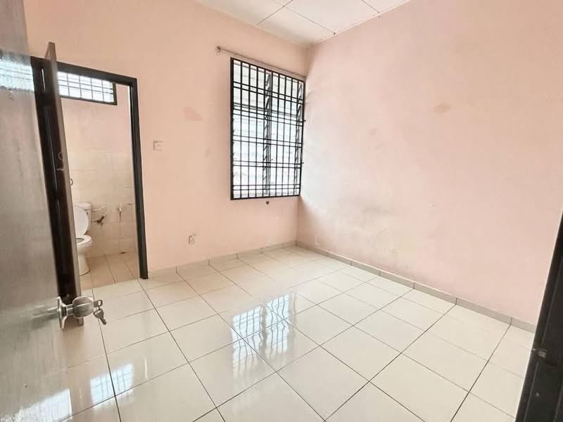 Rumah Teres 1.5 Tingkat untuk Dijual di Bandar Putra (Kulai) - Tycia Law - PropertyGuru.com.my