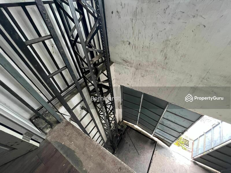 Warehouse for Rent in Petaling Jaya (Selangor) - Bernhardt V G - PropertyGuru.com.my
