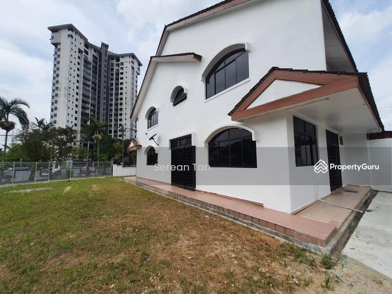 Double Storey Bukit Mewah/ Taman Johor/ Skudai/ Corner Lot/ Unblock