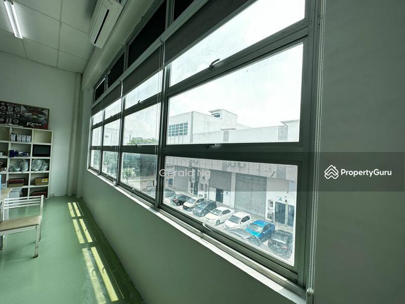 Untuk Dijual - Bukit Serdang Seri Kembangan Terrace Factory Shop 3sty Fully Tenanted Taman Bukit Serdang
