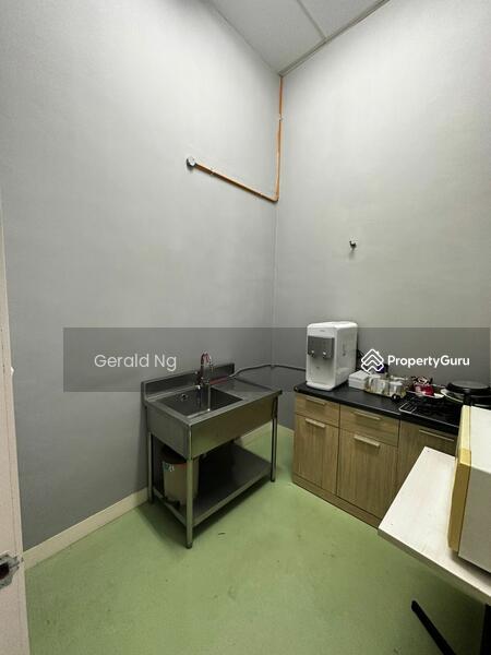 Untuk Dijual - Bukit Serdang Seri Kembangan Terrace Factory Shop 3sty Fully Tenanted Taman Bukit Serdang