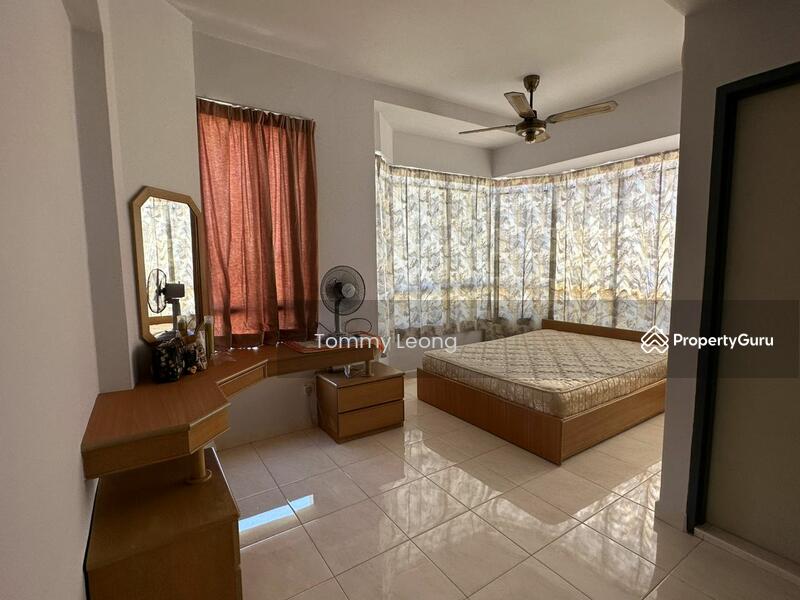 For Rent - Edgecumbe House