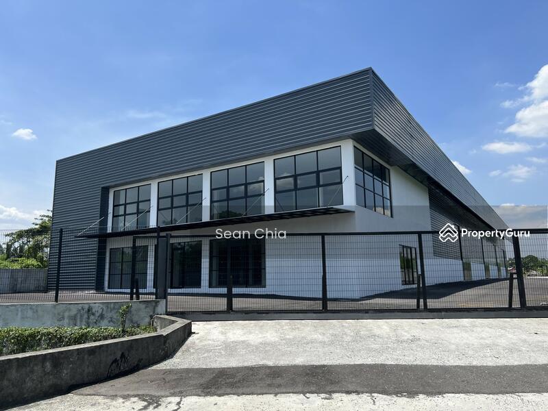 For Rent - 27200sf Warehouse 290x80 at Putra Heights Subang Jaya Puchong