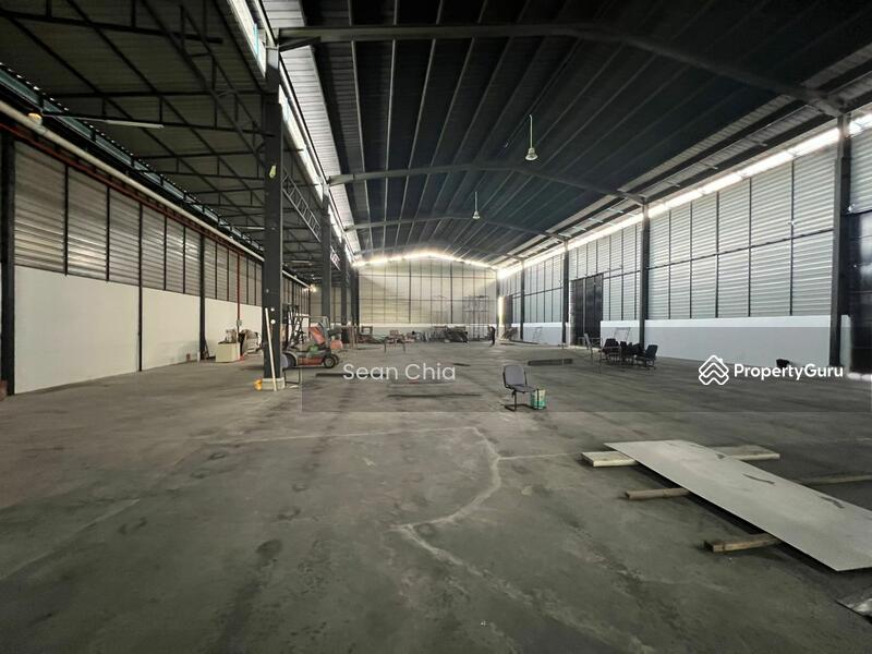 For Rent - 27200sf Warehouse 290x80 at Putra Heights Subang Jaya Puchong