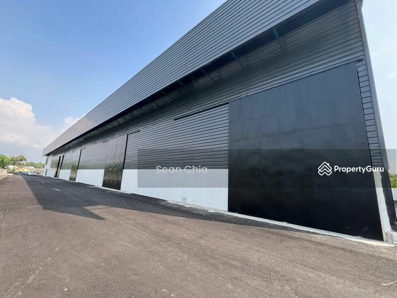 For Rent - 27200sf Warehouse 290x80 at Putra Heights Subang Jaya Puchong