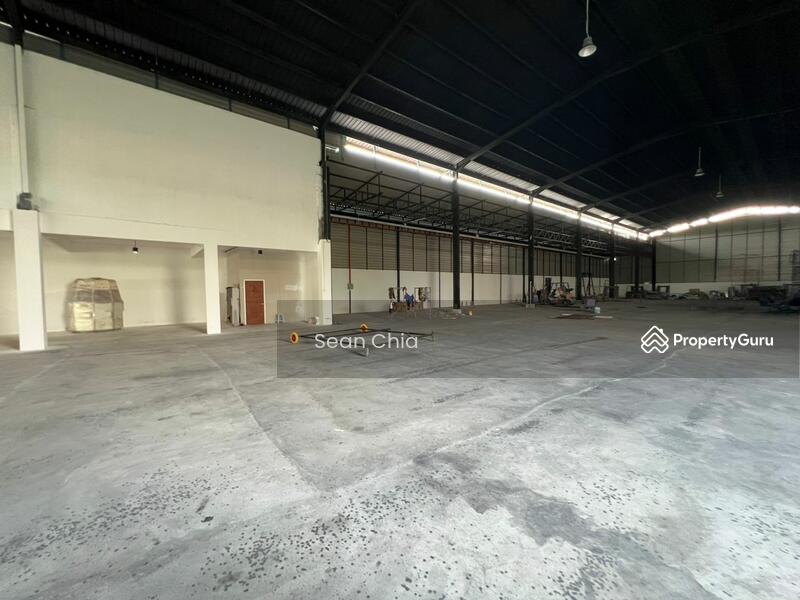 For Rent - 27200sf Warehouse 290x80 at Putra Heights Subang Jaya Puchong