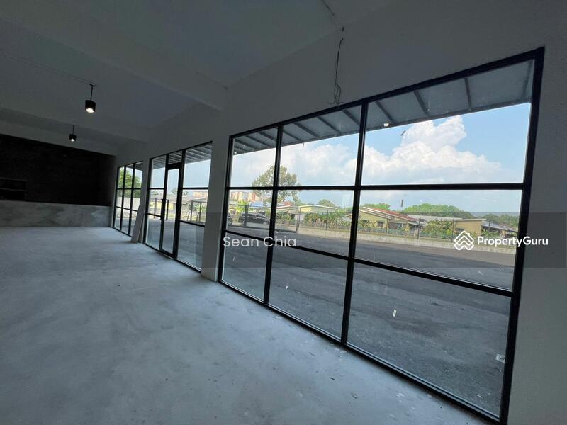 For Rent - 27200sf Warehouse 290x80 at Putra Heights Subang Jaya Puchong