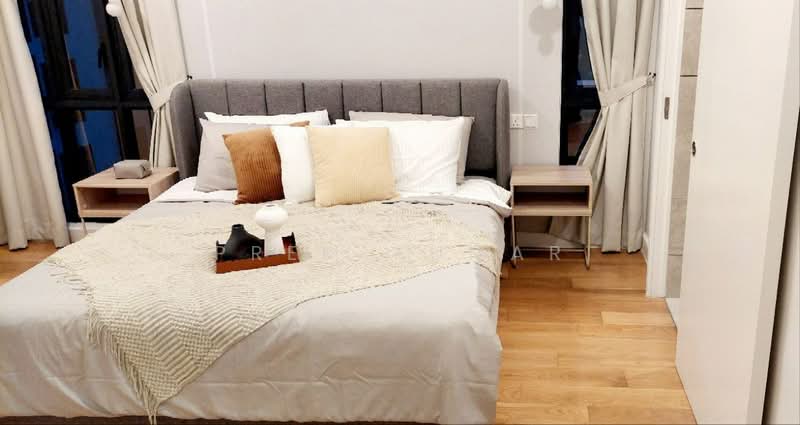 Kondominium untuk Disewa di Sentral Suites, Brickfields, KL - Prem Kumar - Bedroom - PropertyGuru.com.my