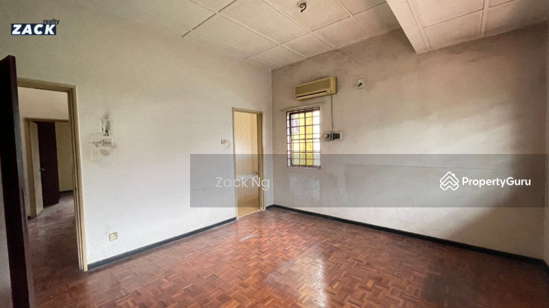 Untuk Dijual - Semi-D house at Damansara Heights