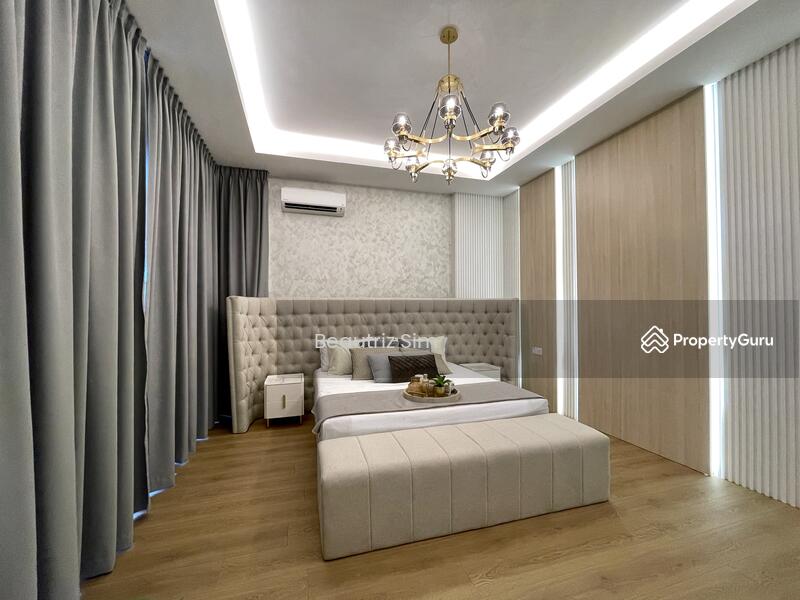 For Sale - 2-storey semi-detached house, Eleven Residence,Stampin Tengah