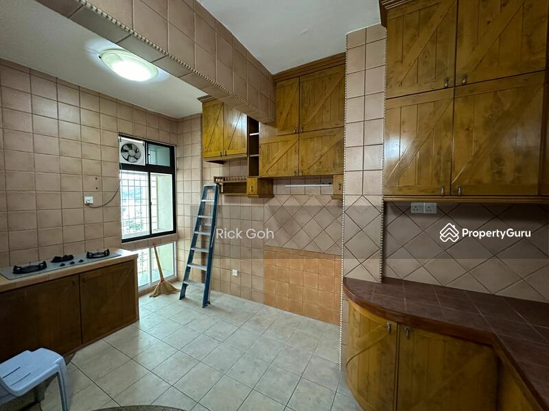 For Rent - Parkview Towers