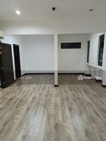 For Sale - Casa Grande Double-storey Deatched House at Taman Jesselton in Penang