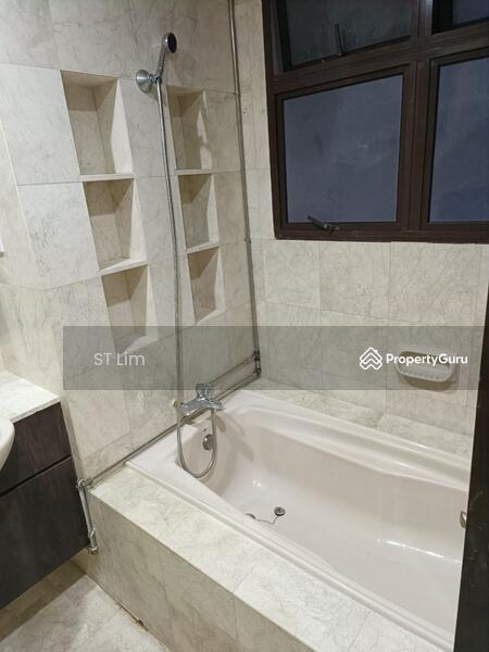 For Sale - Casa Grande Double-storey Deatched House at Taman Jesselton in Penang