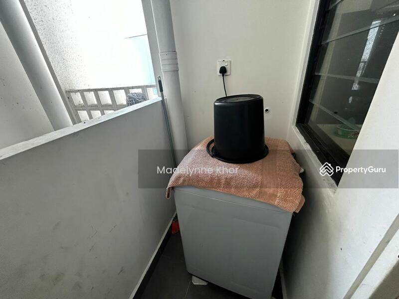 For Sale - Woodsbury Suites