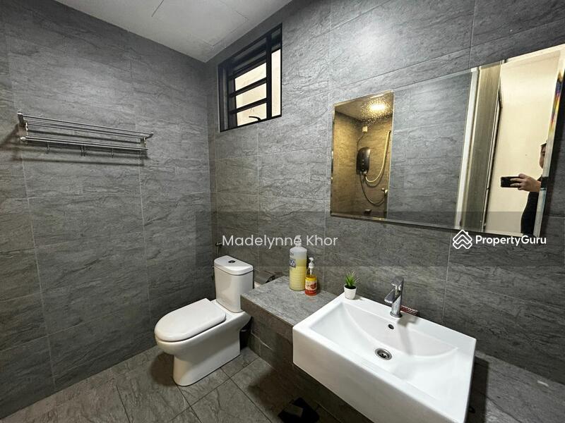 For Sale - Woodsbury Suites