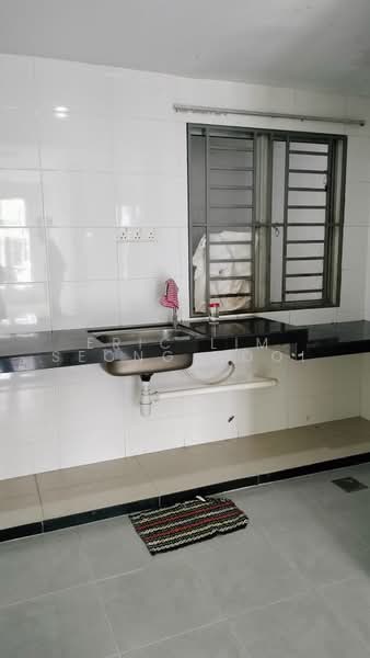 Pangsapuri untuk Dijual di Orchis Apartment - Eric Lim Seong Hooi - Kitchen - PropertyGuru.com.my