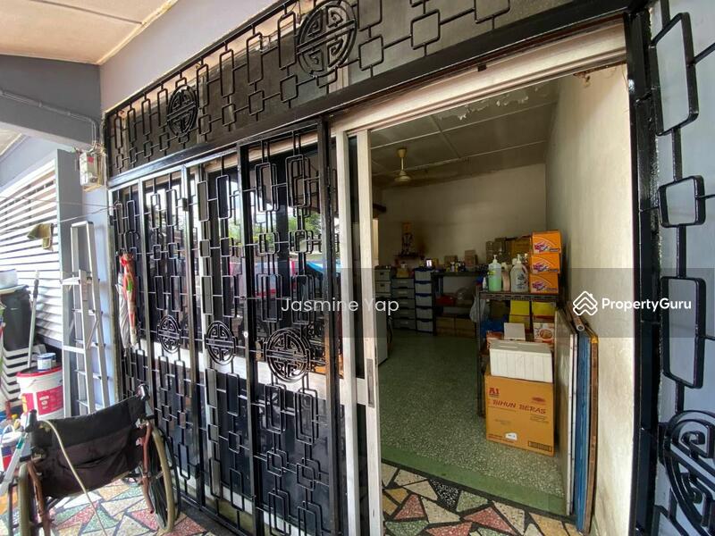 Untuk Dijual - Terrace house at Petaling Jaya
