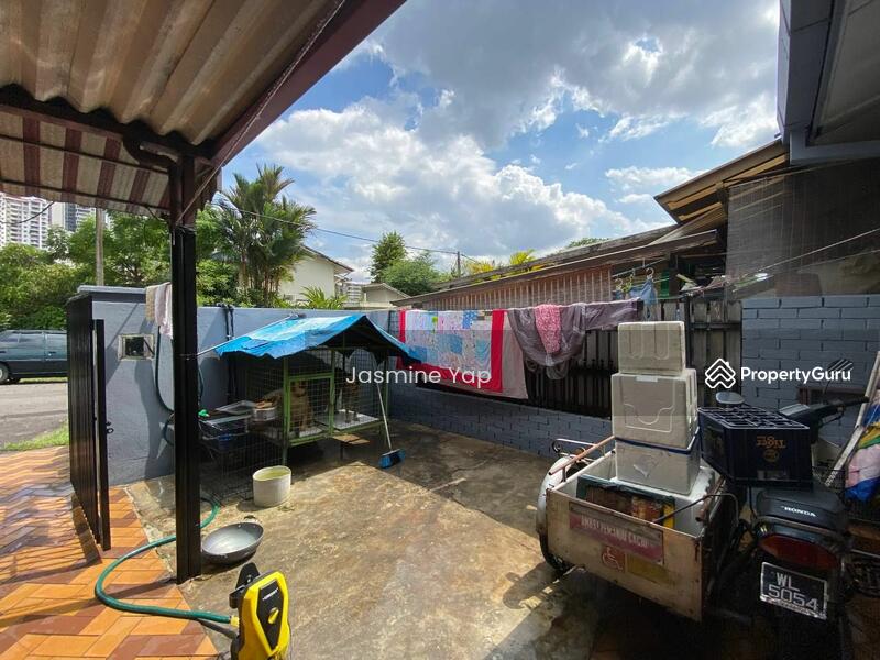 Untuk Dijual - Terrace house at Petaling Jaya
