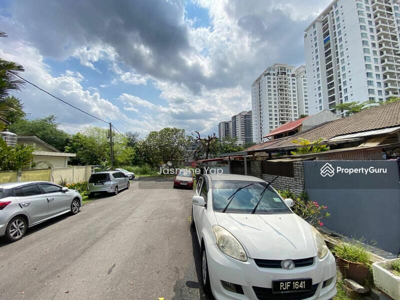 Untuk Dijual - Terrace house at Petaling Jaya