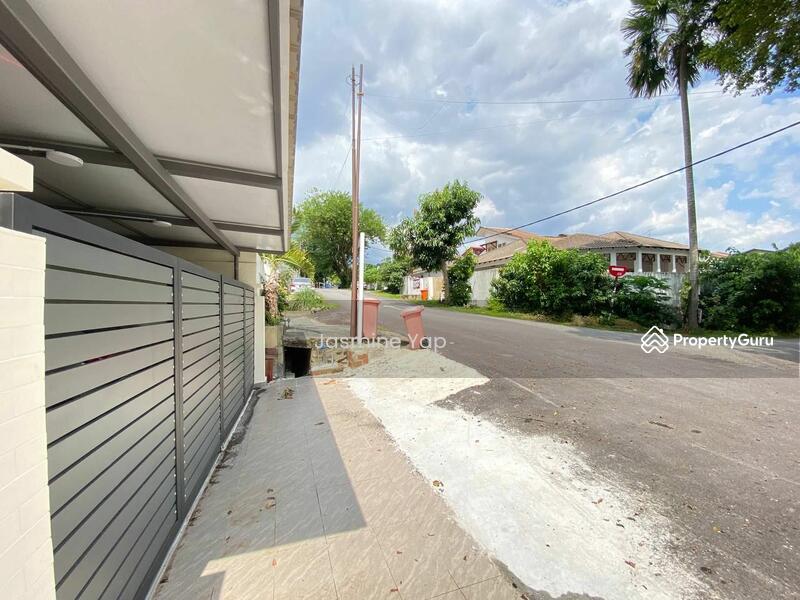 Untuk Dijual - Terrace house at Petaling Jaya