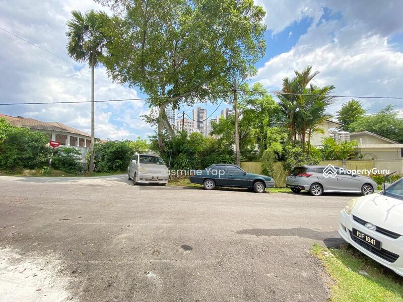 Untuk Dijual - Terrace house at Petaling Jaya