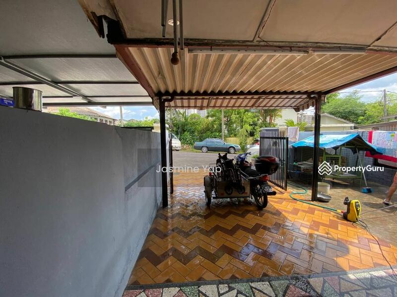 Untuk Dijual - Terrace house at Petaling Jaya
