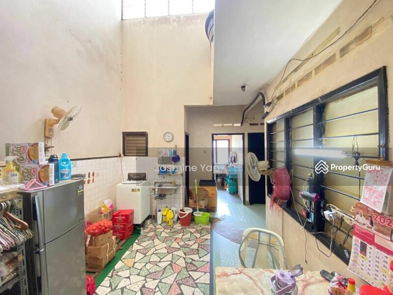 Untuk Dijual - Terrace house at Petaling Jaya