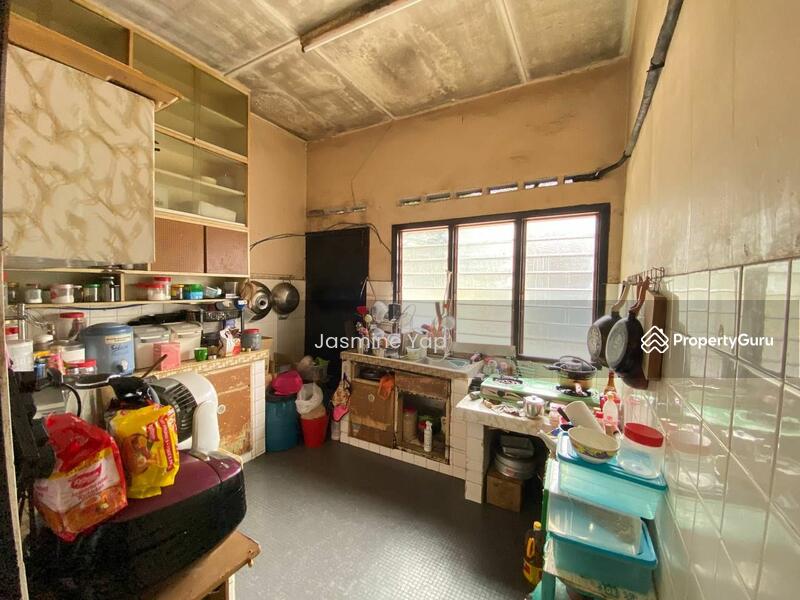 Untuk Dijual - Terrace house at Petaling Jaya