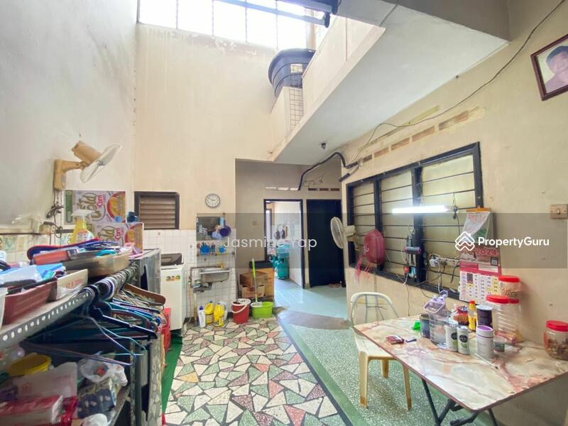Untuk Dijual - Terrace house at Petaling Jaya