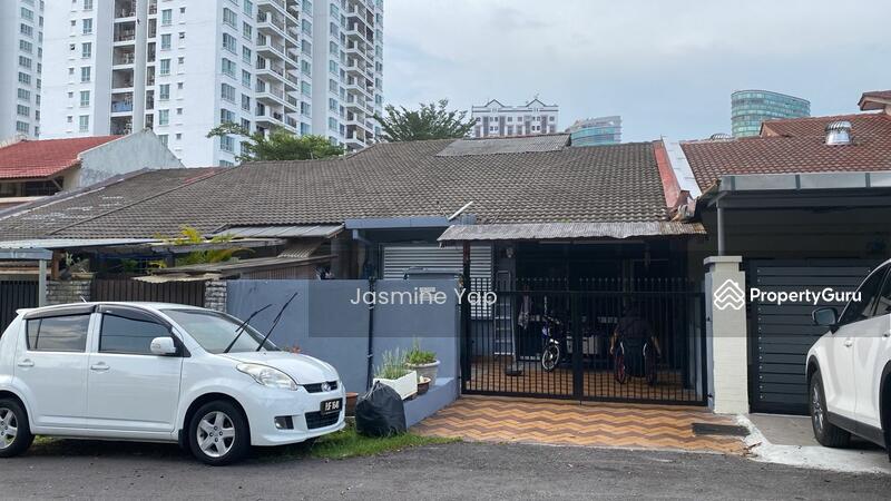 Untuk Dijual - Terrace house at Petaling Jaya