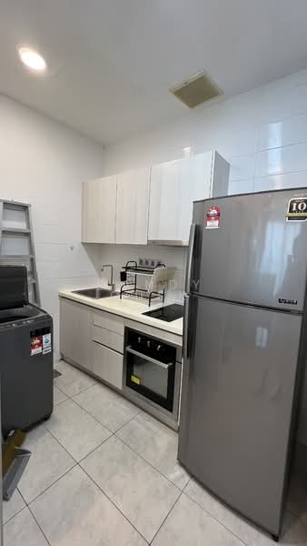 Kondominium untuk Disewa di Paragon Suites @ CIQ - Mandy Quek - Kitchen - PropertyGuru.com.my