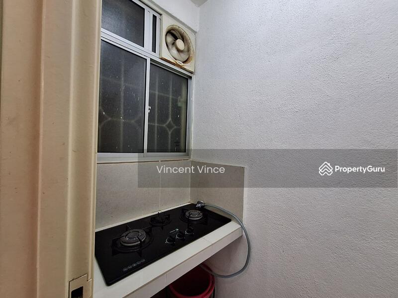 Pangsapuri untuk Disewa di Vista Pinggiran Apartment - Vincent Vince - PropertyGuru.com.my