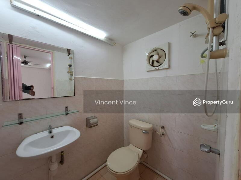 Pangsapuri untuk Disewa di Vista Pinggiran Apartment - Vincent Vince - PropertyGuru.com.my