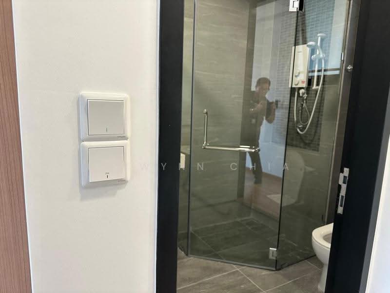 Kondominium untuk Disewa di Gems Residences - Berwynn Chia - Bathroom - PropertyGuru.com.my