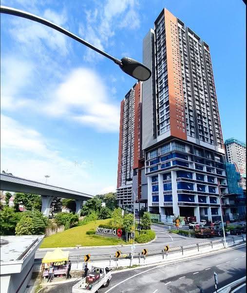 Kediaman Servis untuk Dijual di Emerald 9 - KT Teoh - Exterior - PropertyGuru.com.my