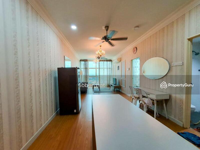 Vista Alam Serviced Apartment, Persiaran Damai Off Persiaran Dato