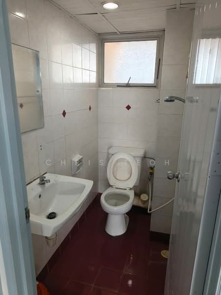 Kondominium untuk Disewa di N-Park Condominium - Chris Teoh - Bathroom - PropertyGuru.com.my