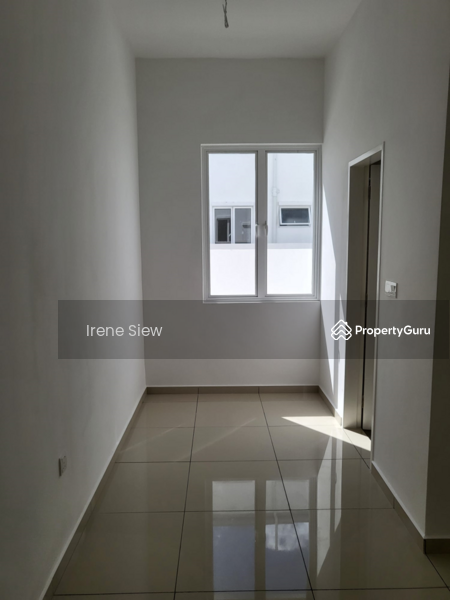 For Sale - Alaris @ Nusari Bayu 2 @ Sendayan Double Storey Superlink