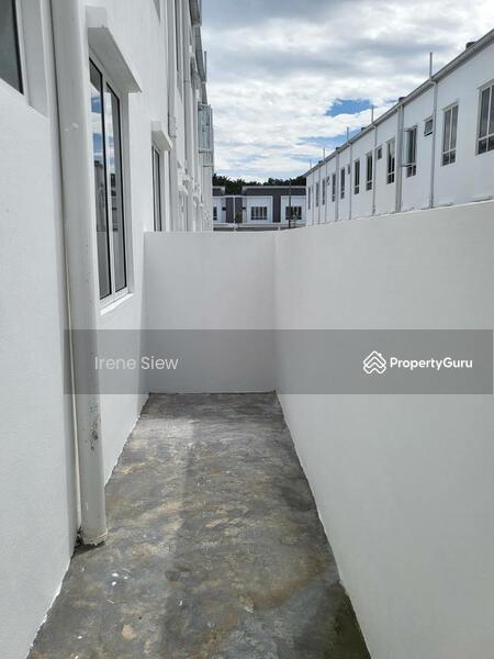 For Sale - Alaris @ Nusari Bayu 2 @ Sendayan Double Storey Superlink