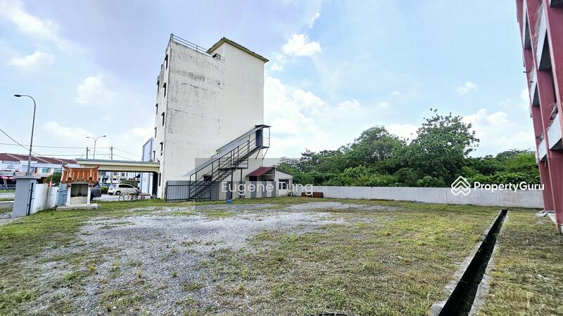 For Sale - Commercial land with 2 adjoined shophouses and 2 five-storey buildings in Sungai Jawi