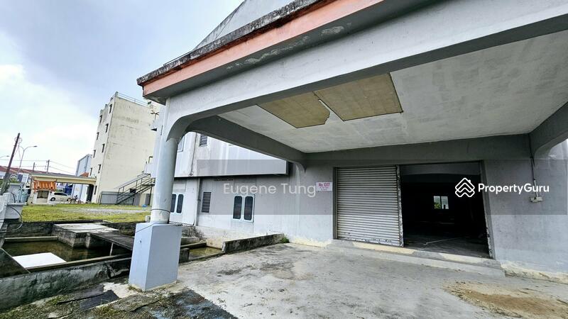 For Sale - Commercial land with 2 adjoined shophouses and 2 five-storey buildings in Sungai Jawi