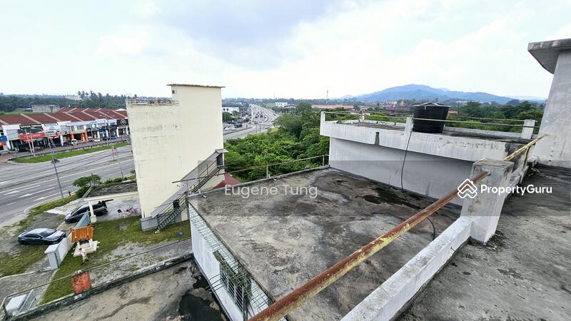 For Sale - Commercial land with 2 adjoined shophouses and 2 five-storey buildings in Sungai Jawi