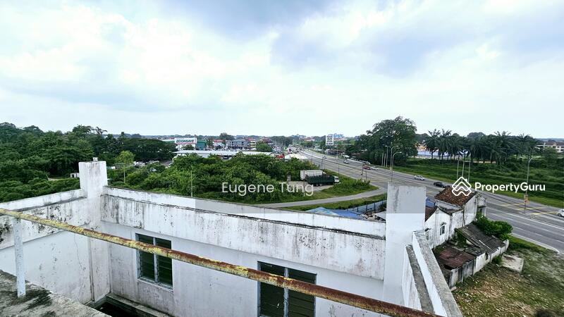 For Sale - Commercial land with 2 adjoined shophouses and 2 five-storey buildings in Sungai Jawi