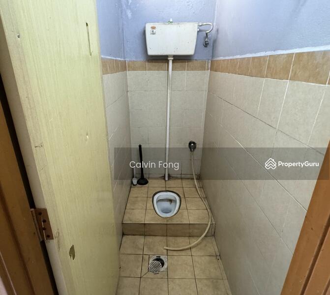 Common toilet